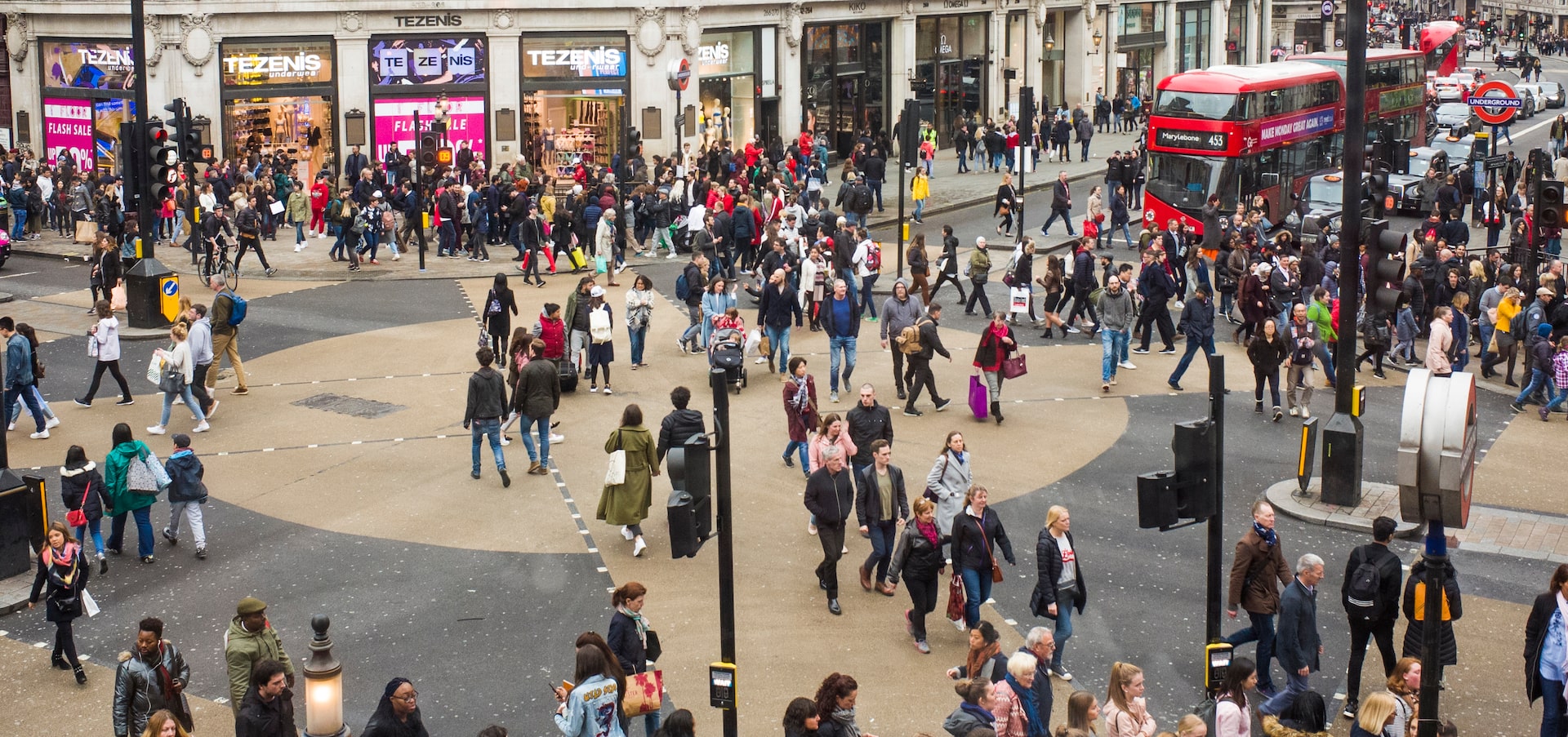 recruitment-solvers-lifestyle-oxford-street-london-min